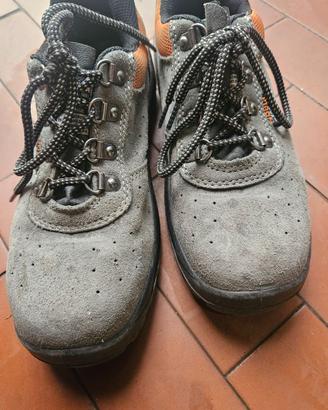 Scarpe antinfortunistiche