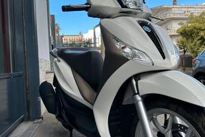 Piaggio Medley 125
