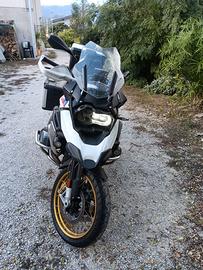 BMV R  GS- Full optional