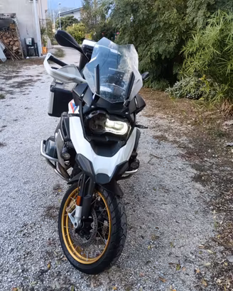 BMV R  GS- Full optional