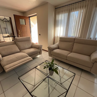 Divano 2 posti motorizzato + divano 3 posti