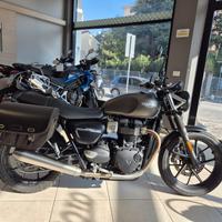 Triumph Street Twin