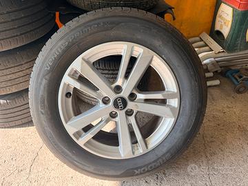 4 Cerchi in lega da 17 audi con gomme