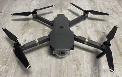 DJI Mavic Pro + batteria e tutti gli accessori