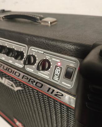 PEAVEY Studio Pro 112