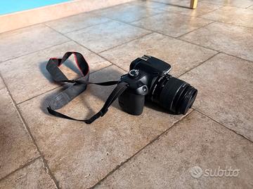 Canon EOS4000D