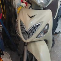 Scooter Suzuki Sixteen
