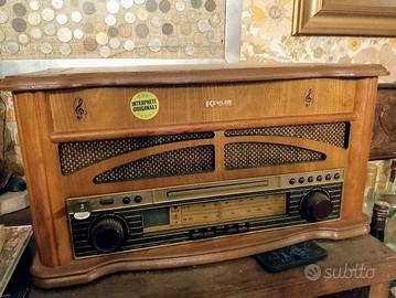 Radio, giradischi in stile vintage 