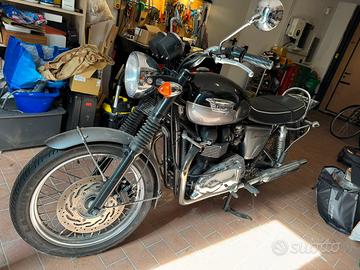 Triumph Bonneville T100 del 2012