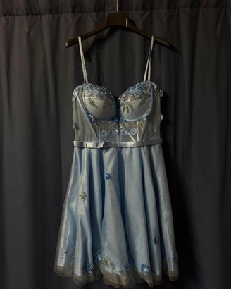 Abito tulle azzurro con brillanti e fiori