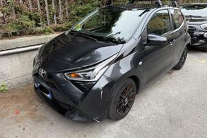Toyota aygo e connect