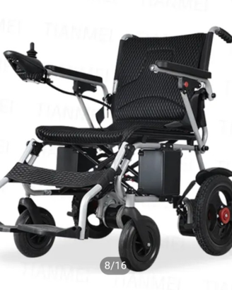 Sedia a rotelle elettrica