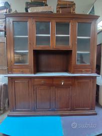 Credenza vetrina in arte povera 