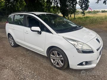 PEUGEOT 5008 RICAMBI USATI