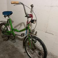 Bicicletta pieghevole vintage sovietica MMB3