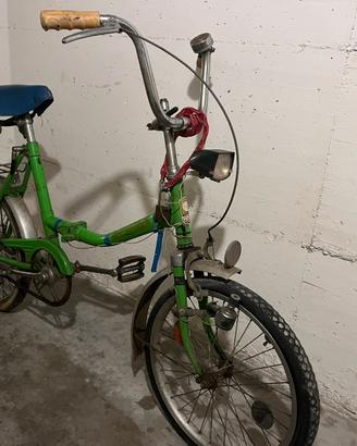 Bicicletta pieghevole vintage sovietica MMB3
