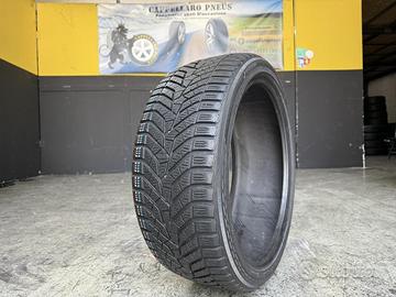 1 Gomma 225/40R19 93W Yokohama Inverno 90% residui