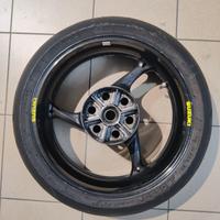 Cerchio con gomma moto Suzuki GSX-R