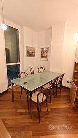Tavolo in vetro