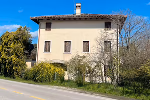 Palazzetto a concordia sagittaria