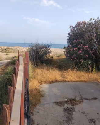 Terreno davanti al mare