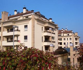 Magenta (MI) monolocale con box in via De 