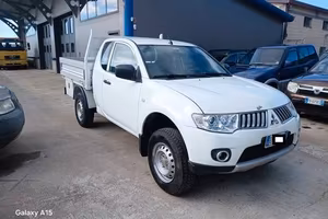MITSUBISHI L200 136cv