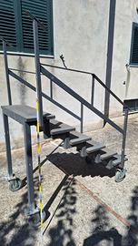 Scala in ferro con ruote 6 gradini altezza 125 cm 