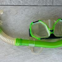 Maschera per snorkeling verde