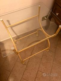 Spalliera letto matrimoniale e tavolino