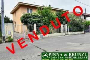 SOLANAS - VILLETTA libera 3 lati