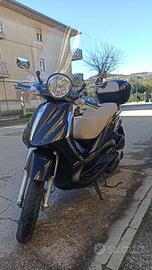 Scooter Piaggio Beverly 300 i.e. Tourer 2009