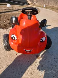 Macchina a pedali per bambini 