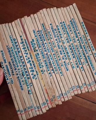 AKIM Ed.Altamira. Lotto di 27.Range 6-64.