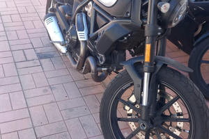 Ducati Scrambler 800 Icon Dark 2020