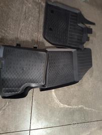 tappetini gomma a vaschetta 