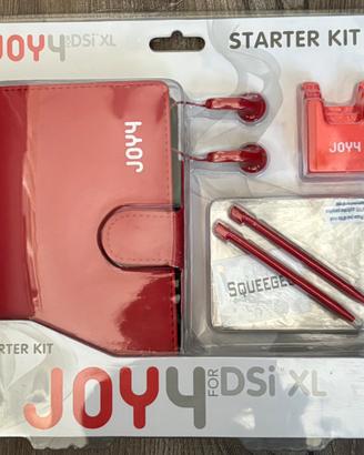 Starter kit Joy4 per Nintendo DSi XL colore rosso.