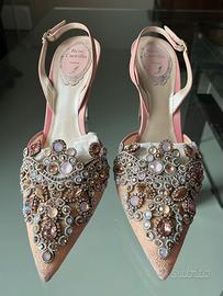 Sandalo in pizzo e pietre