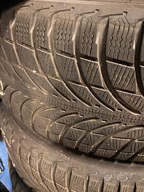 Cerchi in lega con gomme termiche L200 mitsubishi