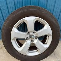 Gomme con cerchi misura 225-60 R17