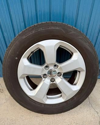 Gomme con cerchi misura 225-60 R17