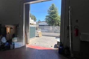Immobile di 630 m² a Tivoli