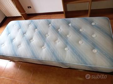 Materasso e rete a doghe 190x80