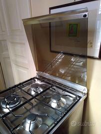 cucina SMEG con forno elettrico