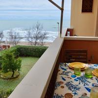 49 SAN VINCENZO Trilo palazzina fronte mare