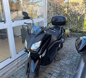 Yamaha xmax 250