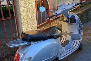 Vespa 200 L usata anno 2003