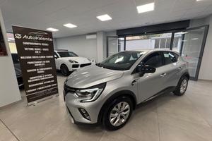 Renault Captur 1.6 Hybrid 160 CV 2021 km 34000
