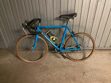 Bici da corsa per categoria giovanissimi