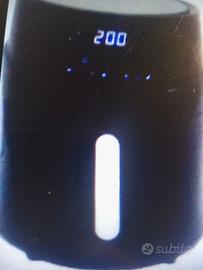 Friggitrice ad aria 4.5litri 1500 w.